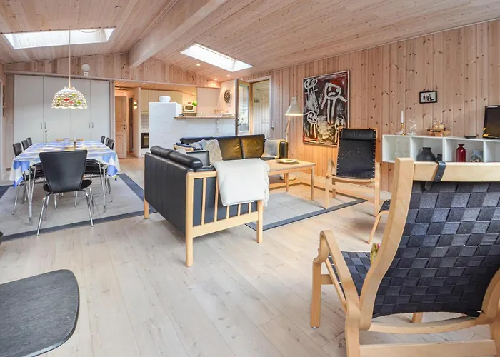 Amazing In With Kitchen *